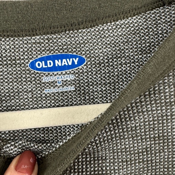 5 ITEMS Old navy Bundle of men’s medium of sweats, pant jogger, thermal, 2 PJ - Picture 6 of 14